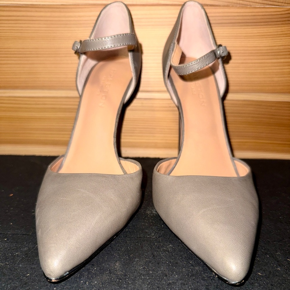 Halston Heritage Grey D’Orsay Pointed Toe Ankle Strap Heels Size 8